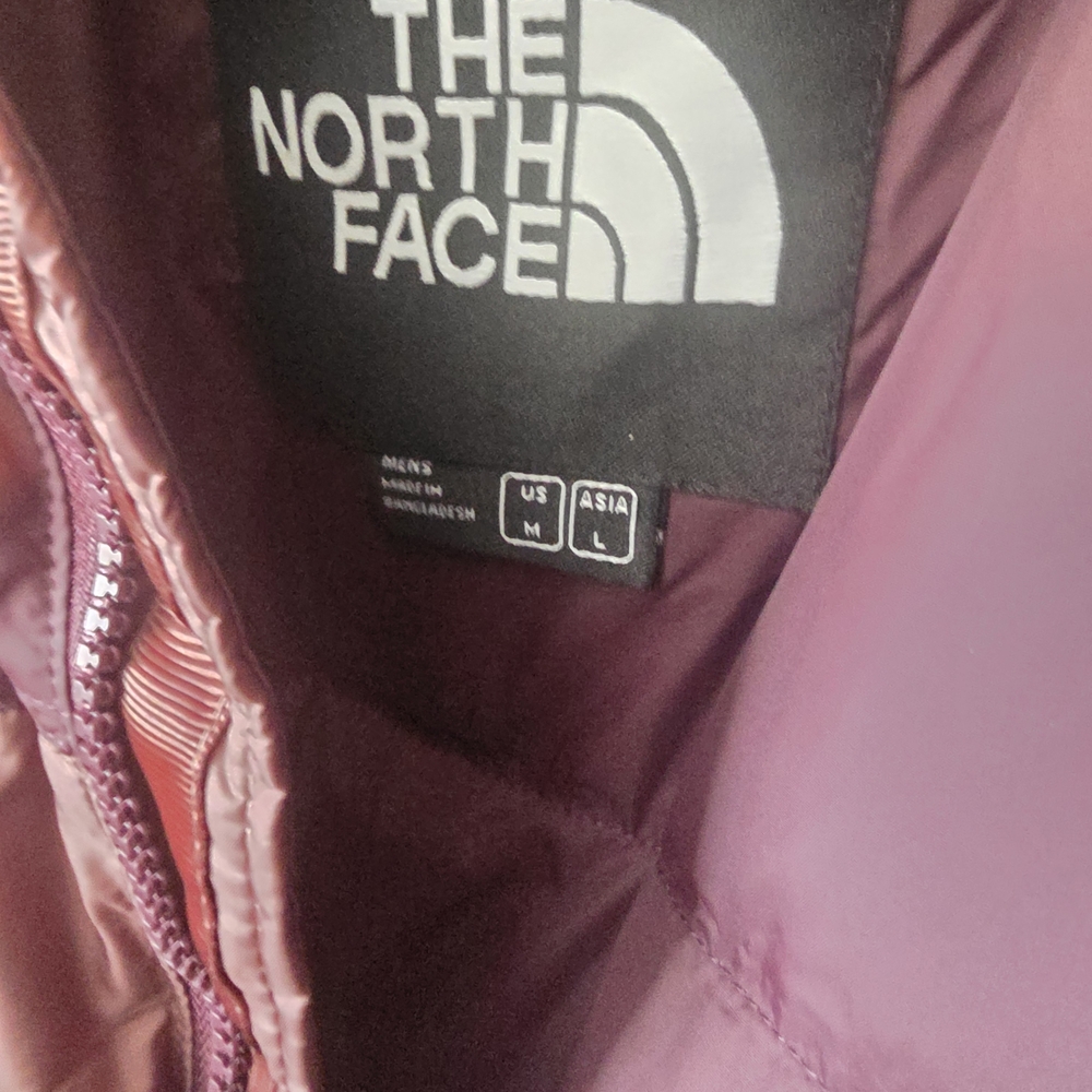 The North Face Purple Puffer Jacket - Picture 4 of 7